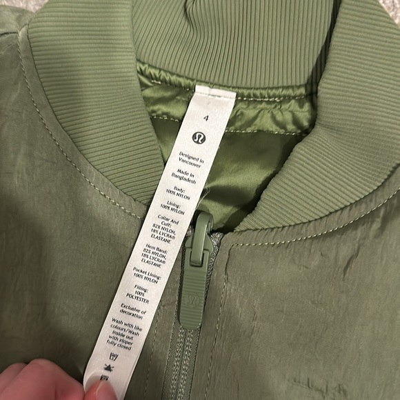 lululemon jacket - Picture 2 of 4